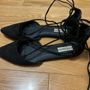 Steve Madden Black Suede Lace-Up Flats with Pointed Toe